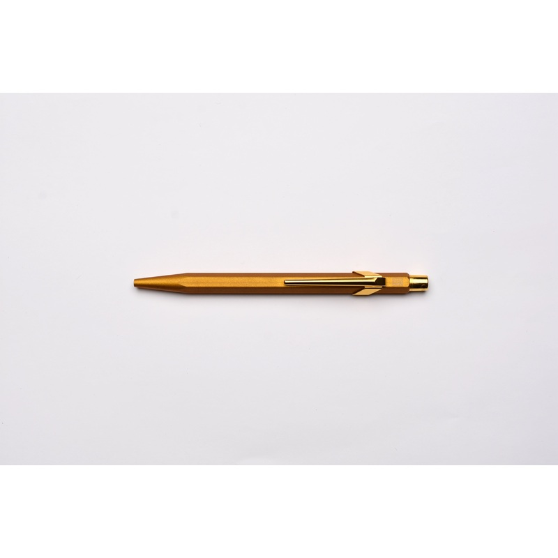 Caran d’Ache 849 Metal Ballpoint Pen – Goldbar With Metal Slim Pack Case