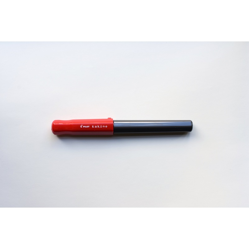 Pilot Kakuno Fountain Pen – Gray Barrel/Red Cap – Medium Nib
