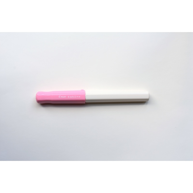 Pilot Kakuno Fountain Pen – White Barrel/Pink Cap – Fine Nib