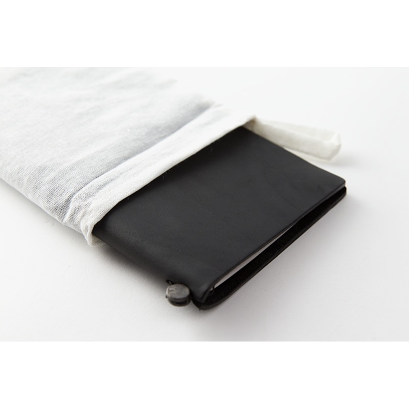 TRAVELER’s Notebook – Regular Size – Black