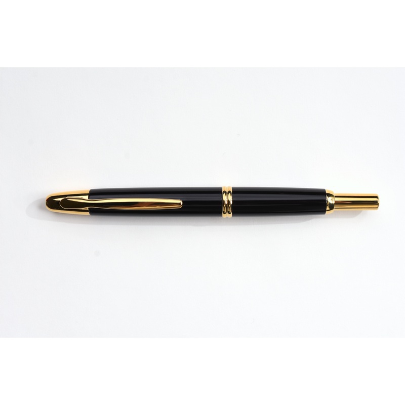 Pilot Vanishing Point – Black – Gold Trim