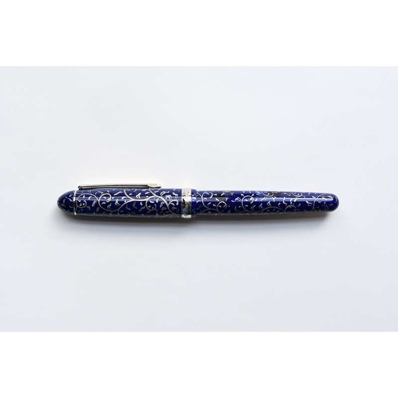 Platinum Century 3776 – Celluloid – Chinkin Karakusa Blue