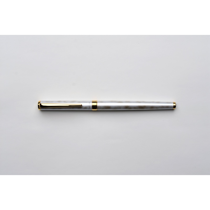 Pilot Cavalier Fountain Pen – Marbled – Gold/White