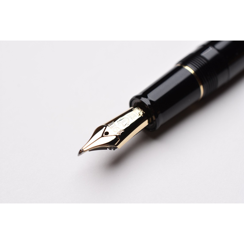 Sailor Cross Concord Fountain Pen – Gold Trim (In Store Only)