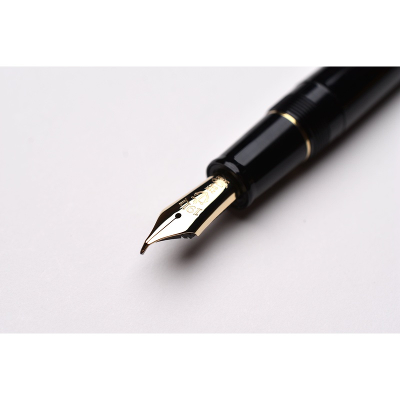 Sailor Naginata Concord Fountain Pen – Gold Trim (In Store Only)