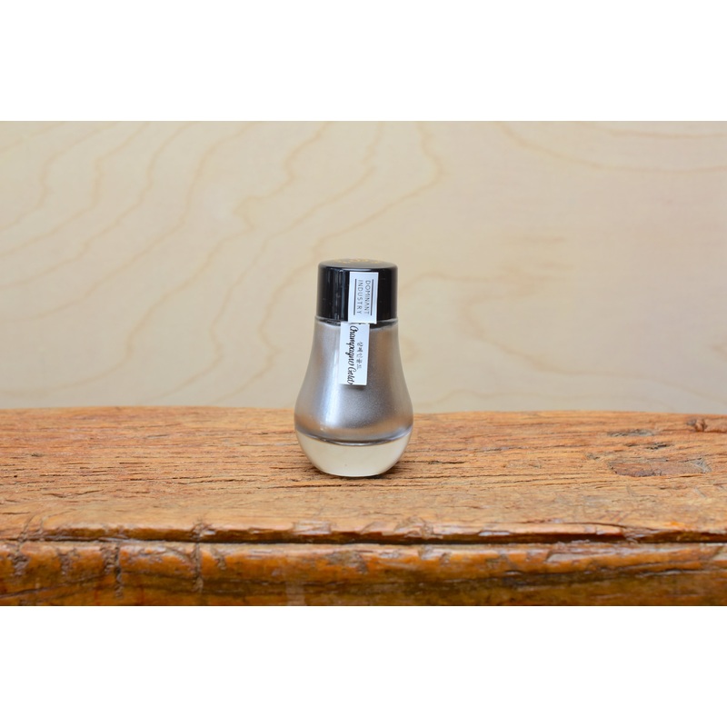 Dominant Industry – Mirror – Champagne Gold No.003