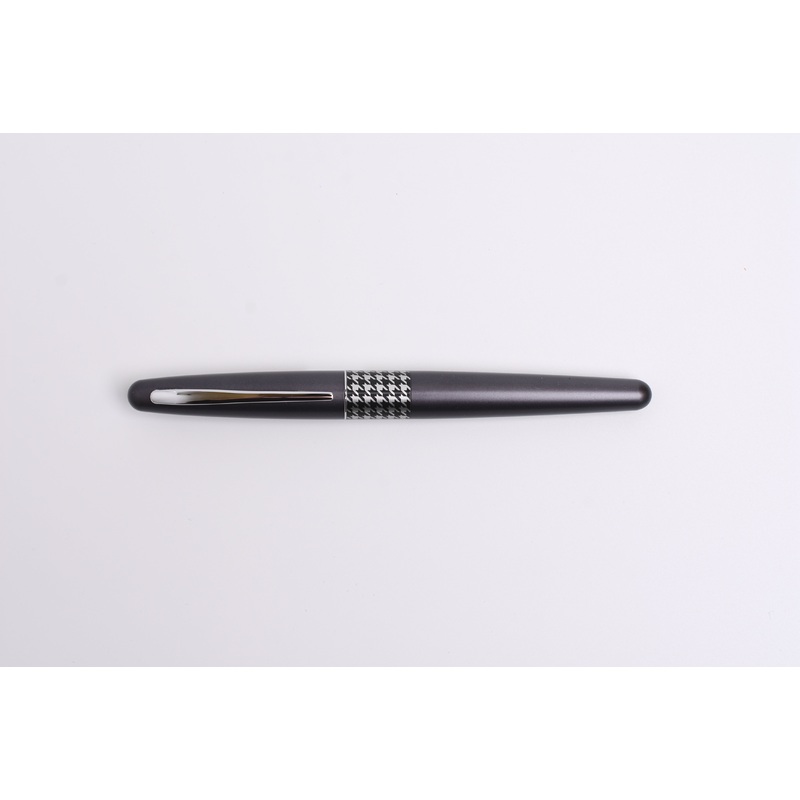 Pilot MR Metropolitan Fountain Pen – Retro Pop – Gray