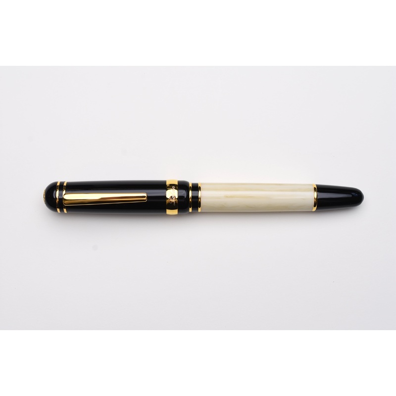 Laban 325 Fountain Pen – Cambridge