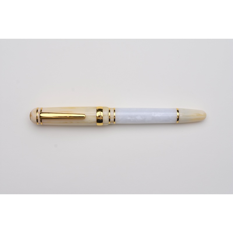 Laban 325 Fountain Pen – Snow