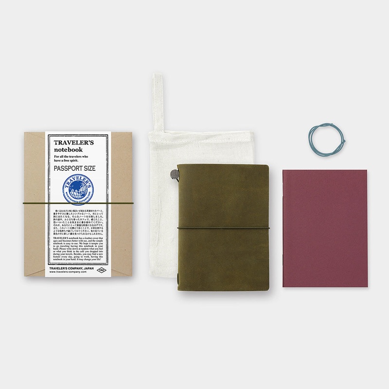 TRAVELER’s Notebook – Passport Size – Olive