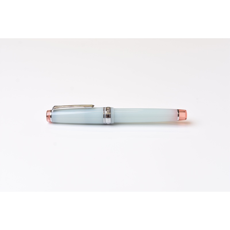 Yoseka x Sailor –  Refresh Pro Gear Fountain Pen