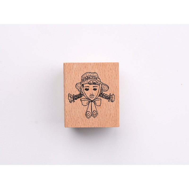 La Dolce Vita Rubber Stamp – Straw Hat with Ribbon Girl