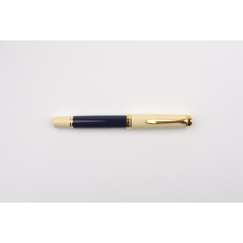 Pelikan M800 Fountain Pen – Souvern – Cream Blue – Special Edition