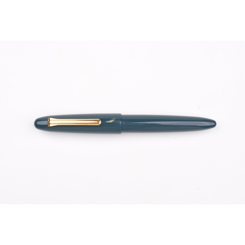 Sailor 1911 King of Pen – Color Urushi Kaga – Ebonite Fountain Pen – Slate Blue