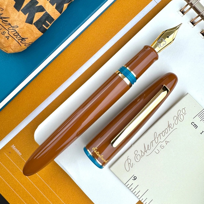 Esterbrook Estie Fountain Pen – Back to the Land – Incredible Rock – Gold Trim