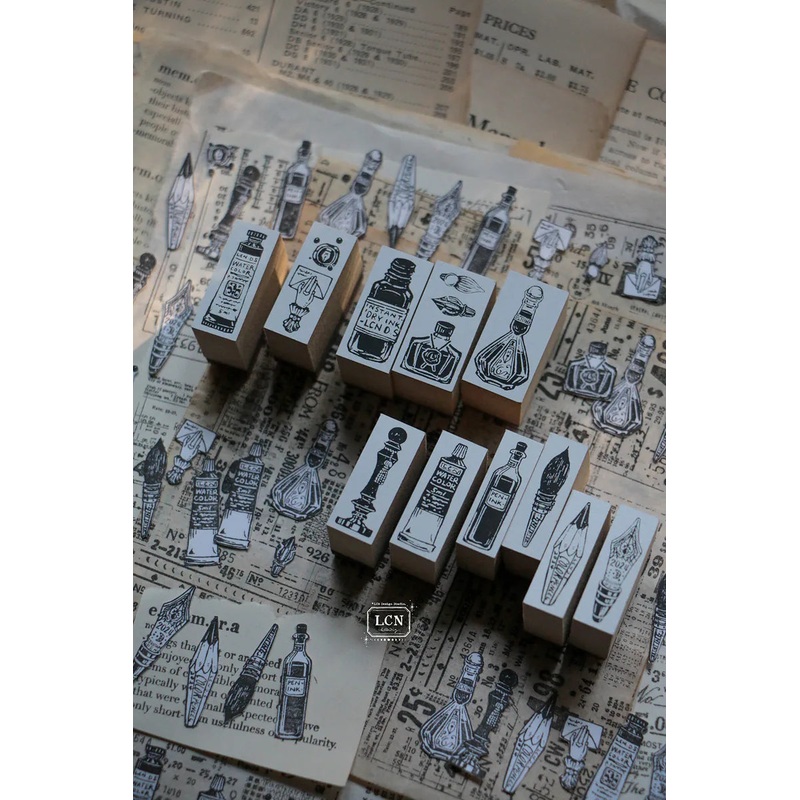 LCN Wooden Rubber Stamp Set – On The Desk